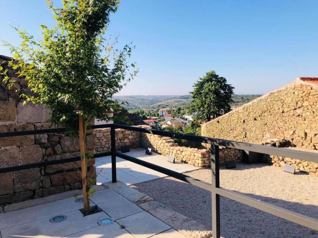 CASA dos CASTELOS . Centro Histórico de Pinhel Exterior foto